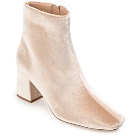 Journee Collection Womens Tru Comfort Foam Hazara Bootie