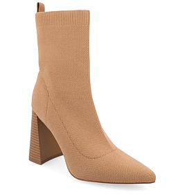 Journee Collection Womens Tru Comfort Foam Wide Width Noralinn Booties