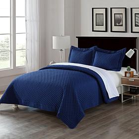 Lotus Home Stayclean Bacteria-Reducing Diamondesque Microfiber Quilt