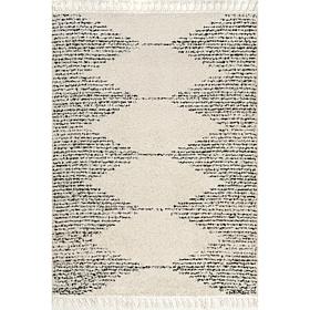 nuLOOM Bria Moroccan Shag Tasseled 6' 7" x 9' Area Rug 
