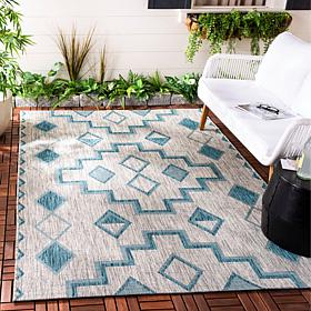 Safavieh Courtyard Aidan 5'-3" X 7'-7" Indoor/Outdoor Rug